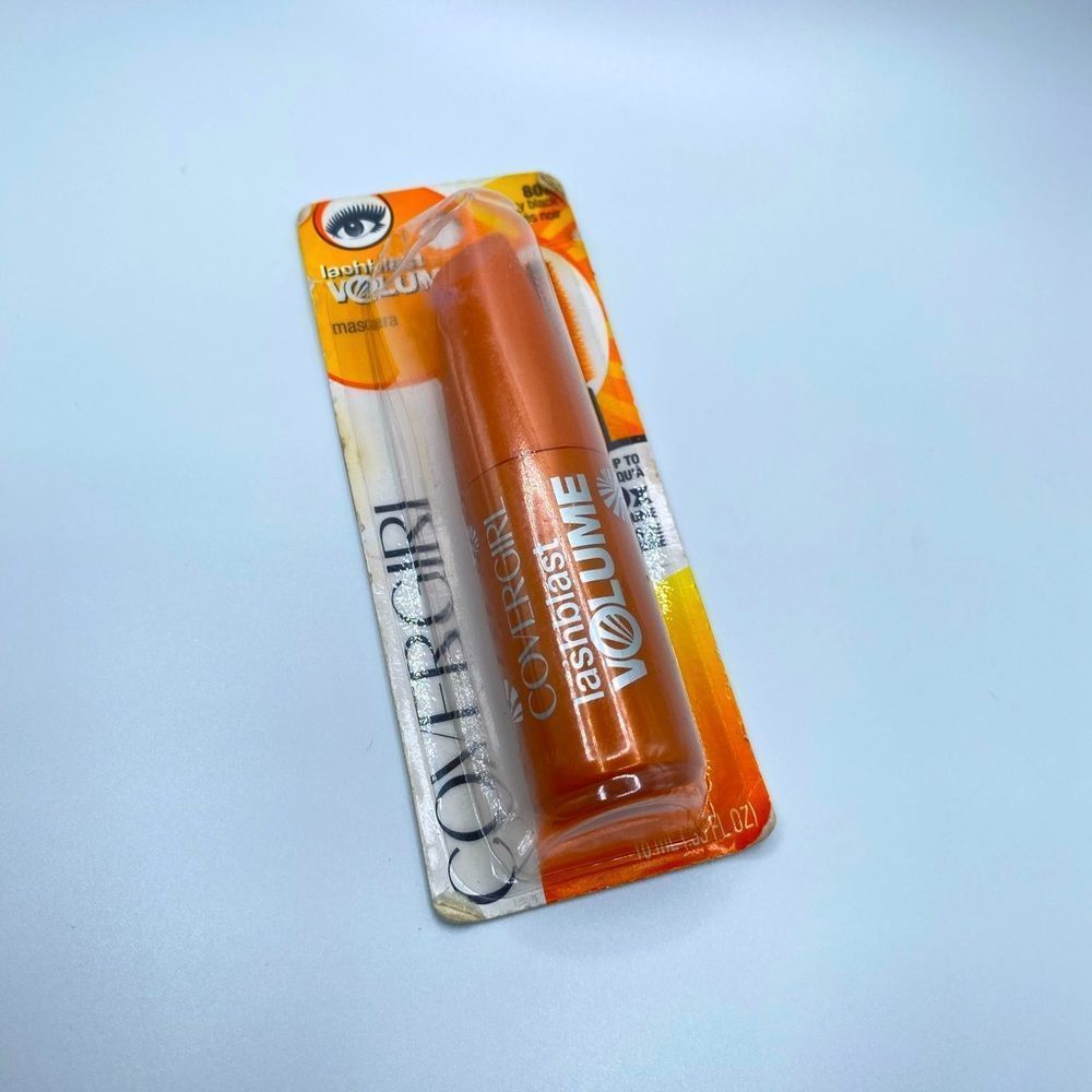 ✨NEW ✨ COVERGIRL LashBlast Volume Mascara 10ml